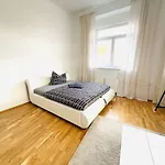 Graz-eggenberg Top2 Modern New *