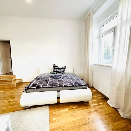 Graz-eggenberg Top2 Modern New Грац